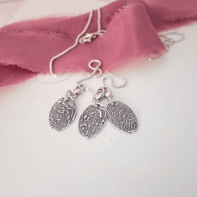 The Beauty of Fingerprint Jewellery: Where Trend Meets Sentiment