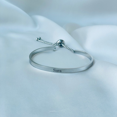 PERSONALIZED STAINLESS STEEL BANGLE WITH TOGGLE CHAIN