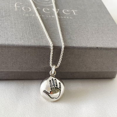 PEBBLE HAND/FOOTPRINT CHARM NECKLACE