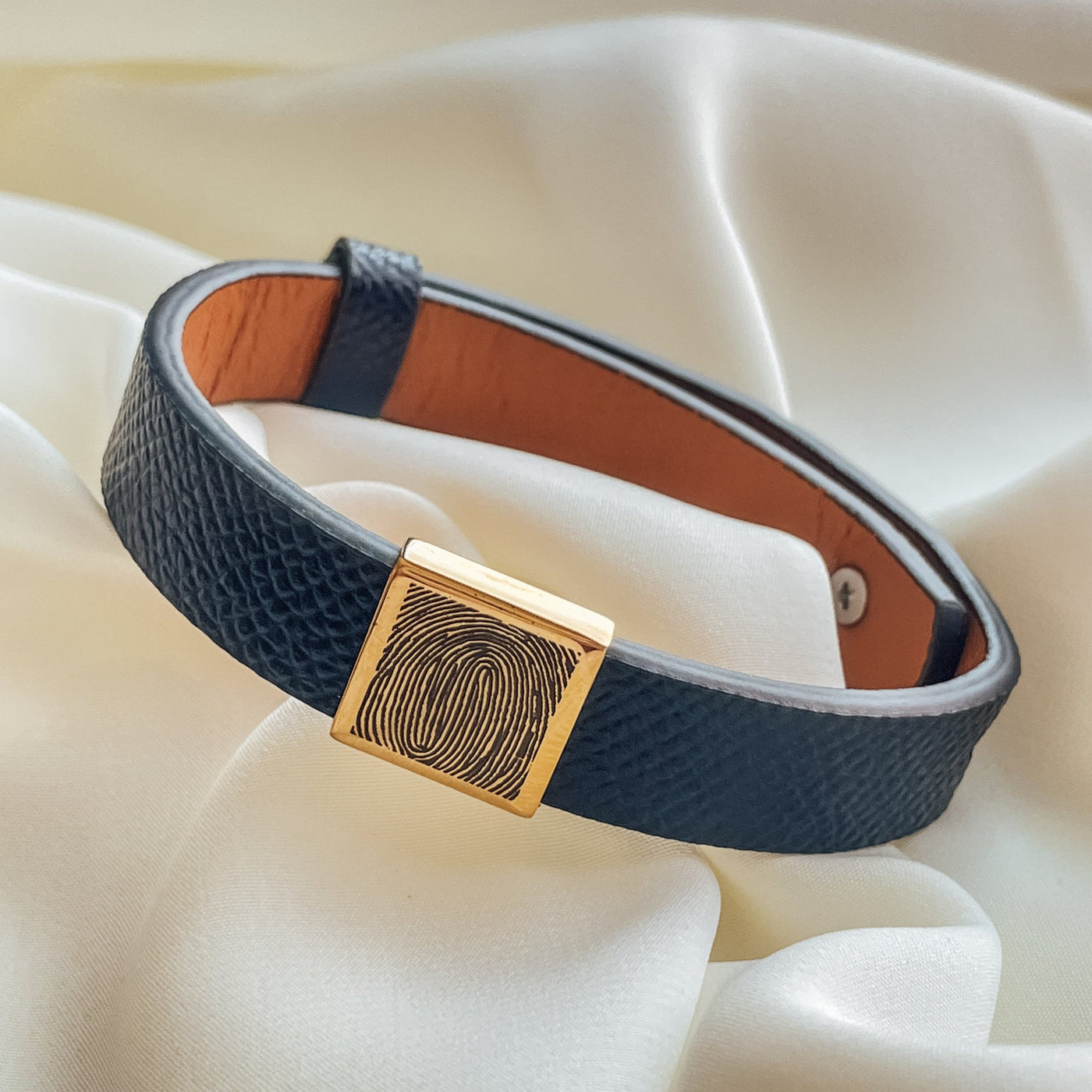 Men's Fingerprint Charm Leather Bracelet
