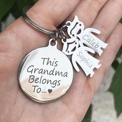 Personalized Grandma Keychain – 'This Grandma Belongs To' with Custom Engraved Name Charms